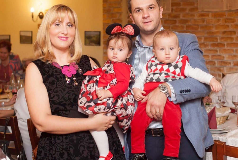 The happy ending story of a woman who couldn’t have children and now has twins